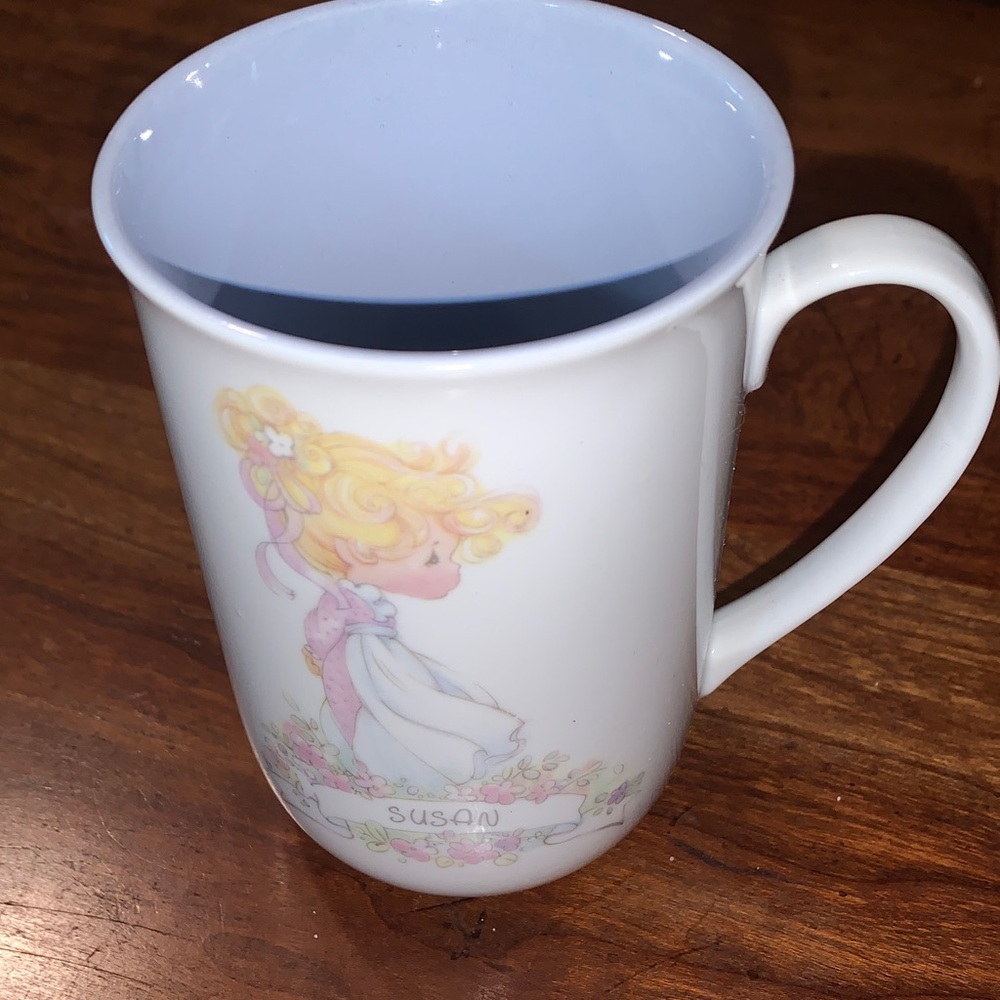 SUSAN Precious Moments White and Yellow Mug